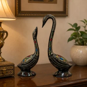 black swan showpiece